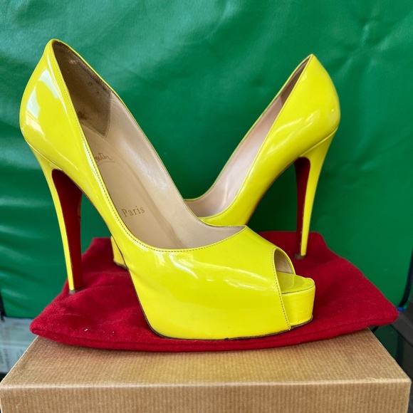 Christian Louboutin Yellow Hyper Prive Patent Heels - Picture 1 of 8
